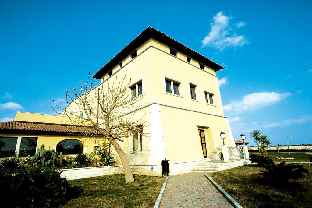 Hotel Igv Club Baia Samuele Sampieri Exterior foto