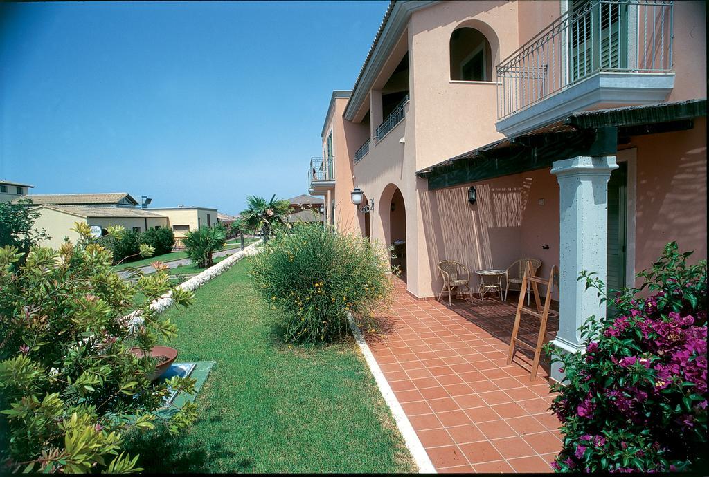 Hotel Igv Club Baia Samuele Sampieri Exterior foto