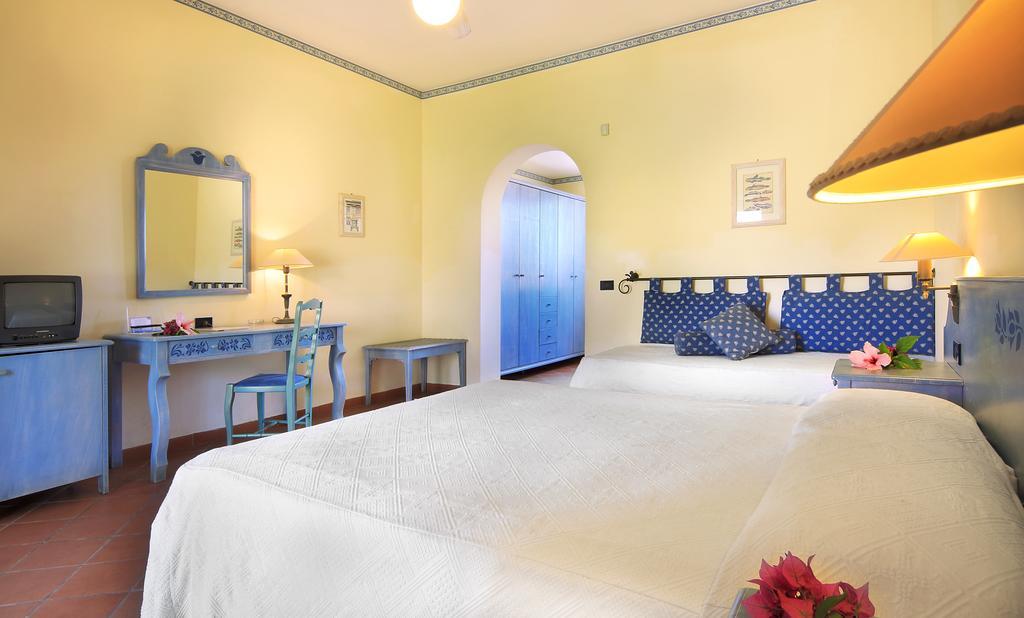 Hotel Igv Club Baia Samuele Sampieri Habitación foto